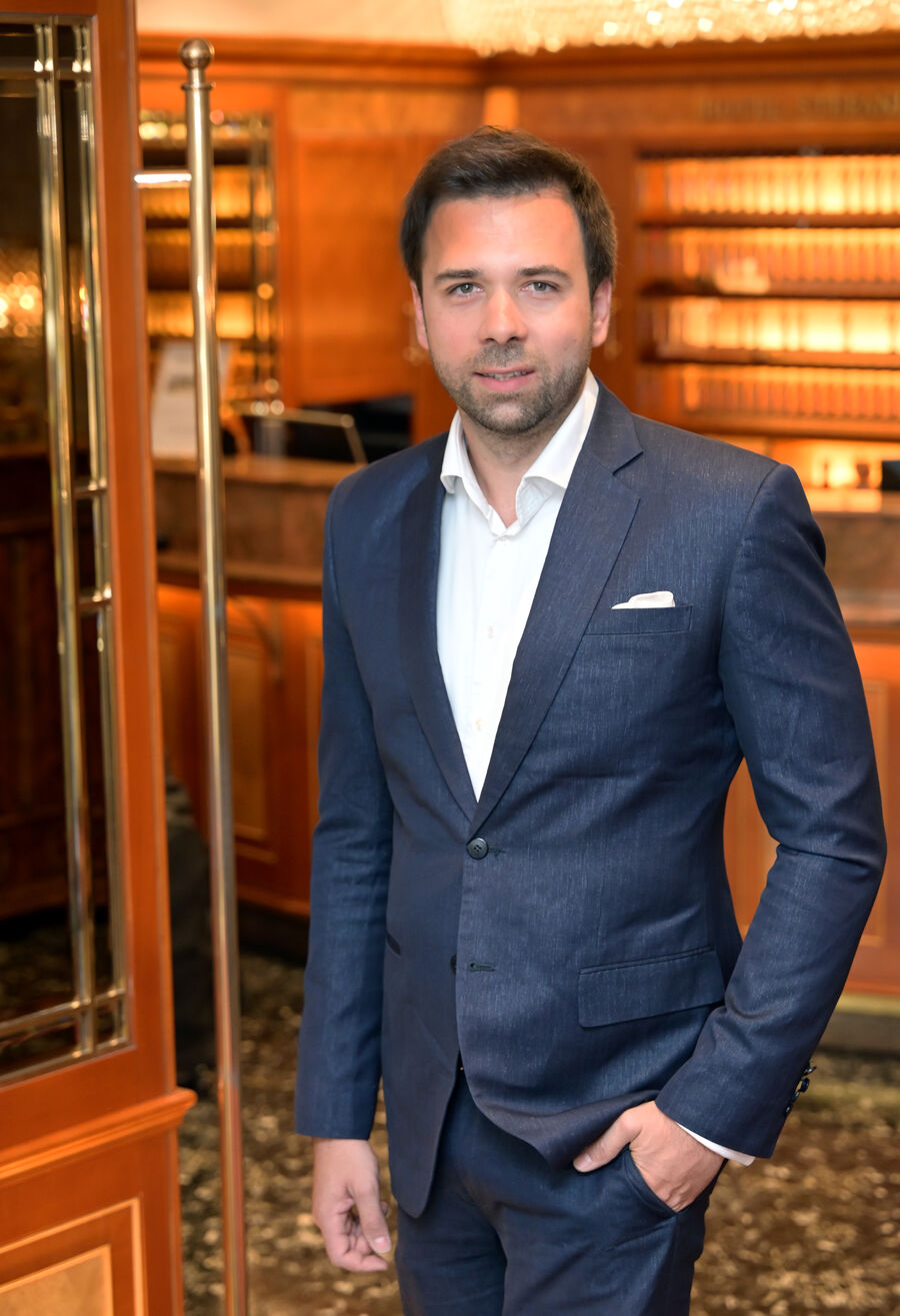 Dr. Alexander Schick
